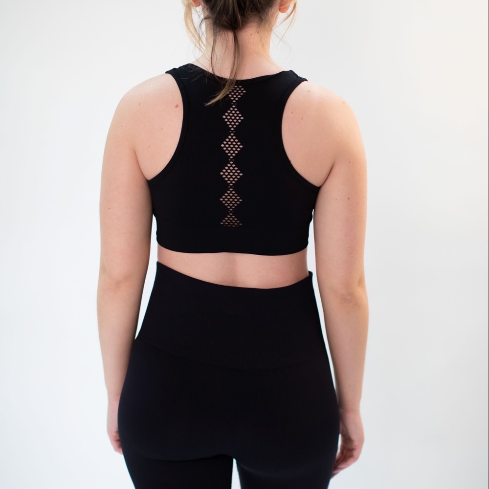 Seamless Black Scallop Bra XS-3X NWT